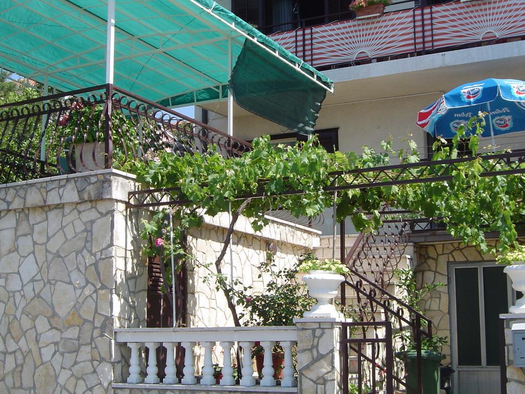 Apartment Ane Dramalj Oda fotoğraf