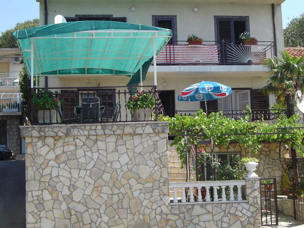 Apartment Ane Dramalj Oda fotoğraf